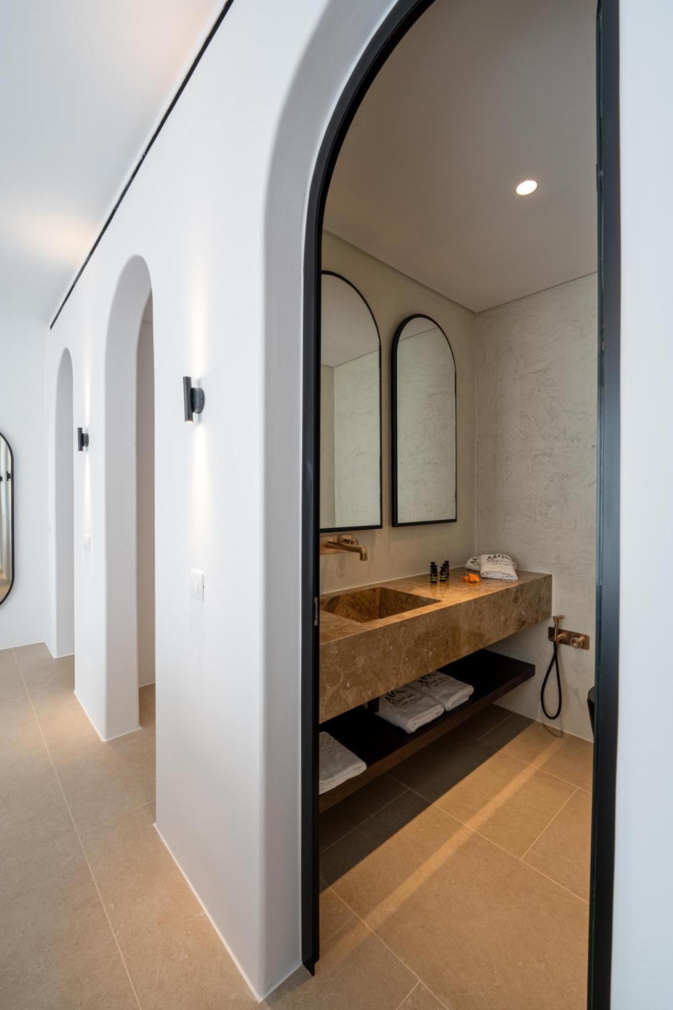 Muse Of Mykonos Luxury Suites Mykonos Town Екстер'єр фото
