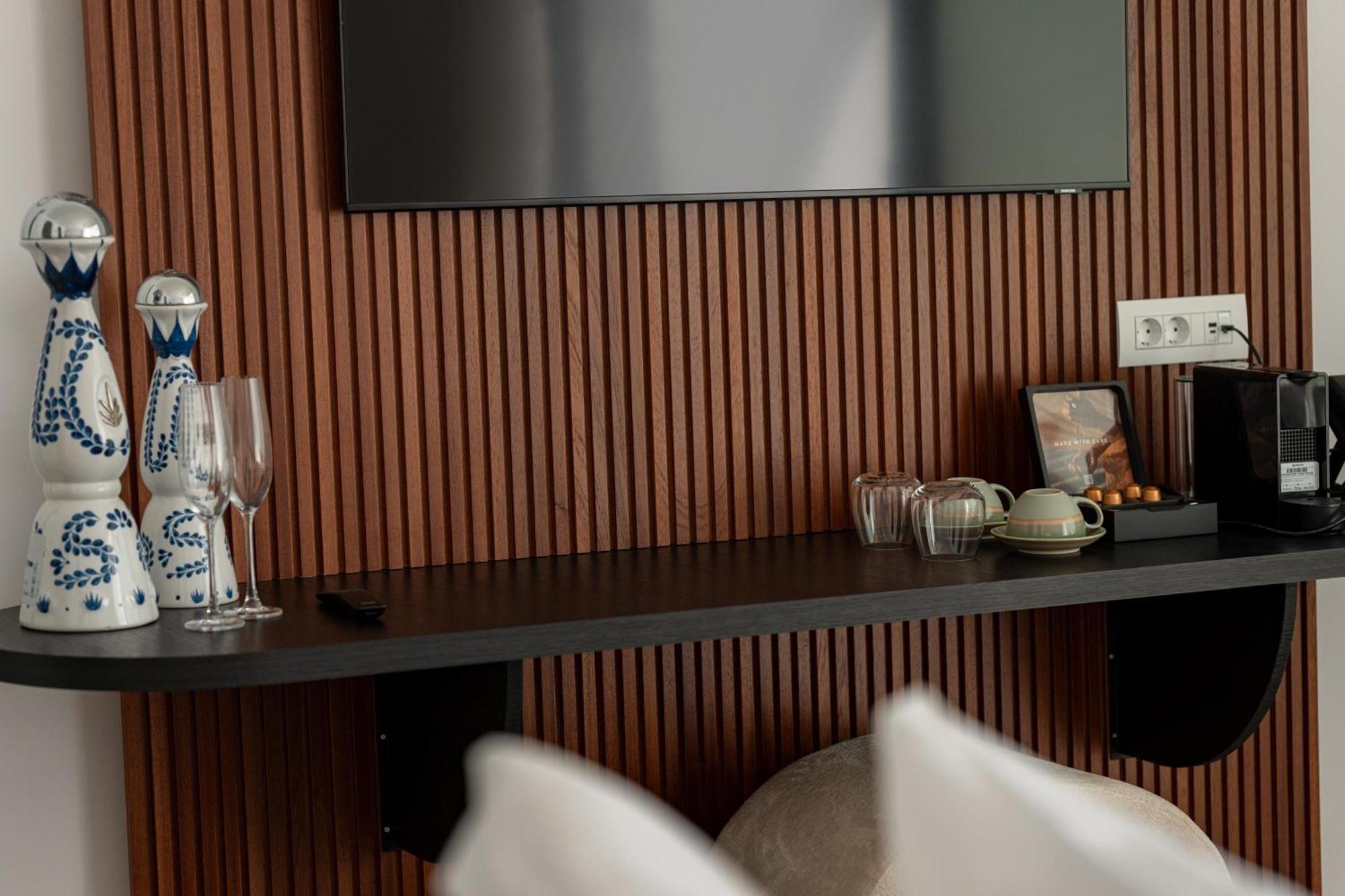 Muse Of Mykonos Luxury Suites Mykonos Town Екстер'єр фото